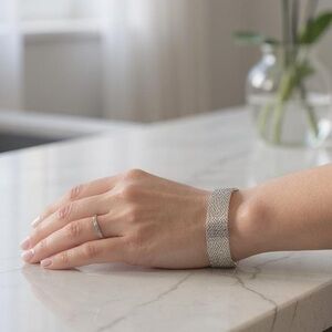 Silver .925 mesh design bracelet heart clasp